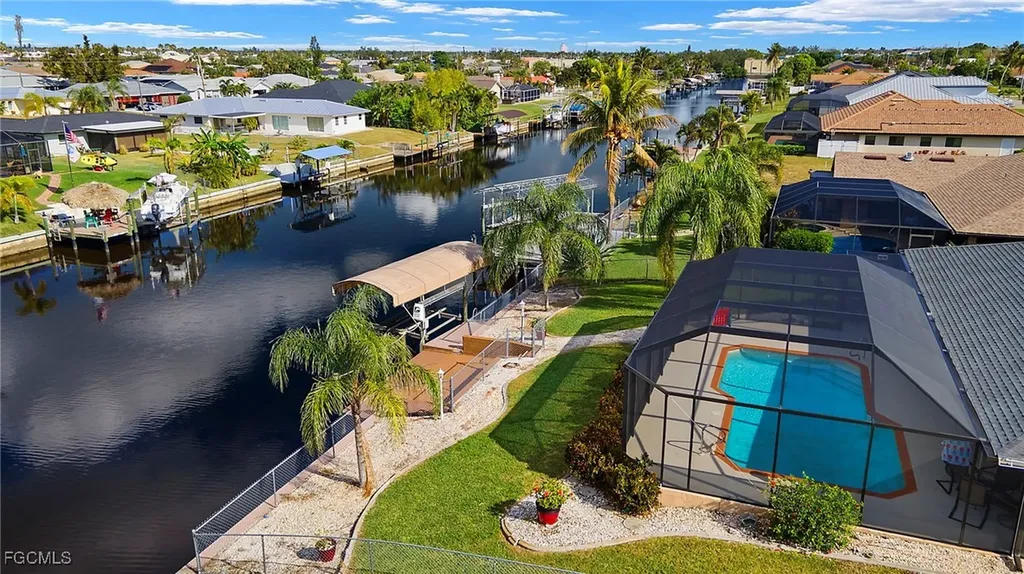 1327 SE 17th Street Cape Coral FL 33990