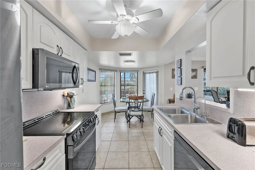 1327 SE 17th Street Cape Coral FL 33990