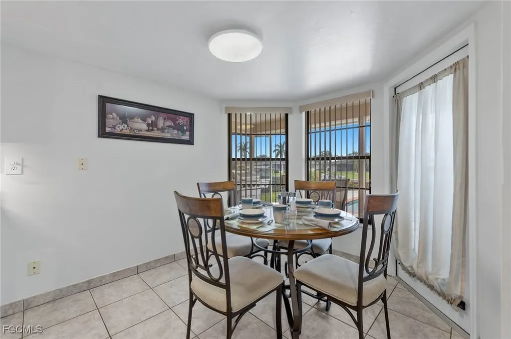 1327 SE 17th Street Cape Coral FL 33990