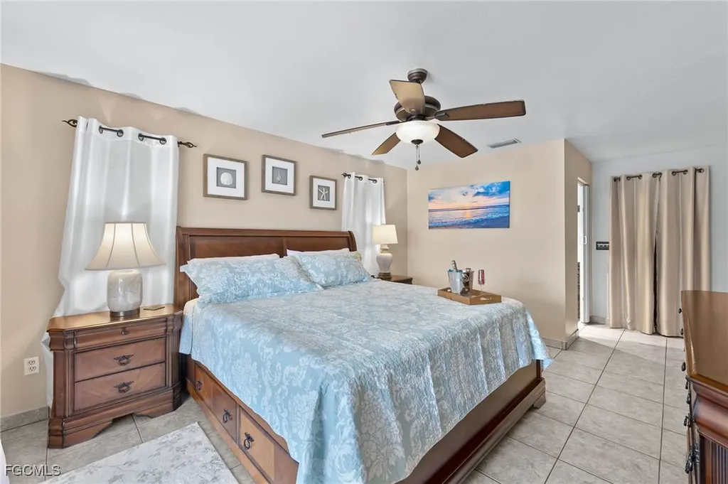 1327 SE 17th Street Cape Coral FL 33990