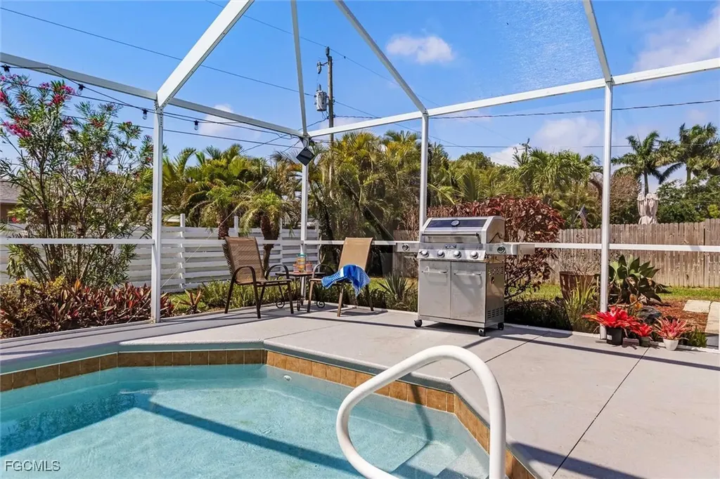 310 SE 47th Street Cape Coral FL 33904