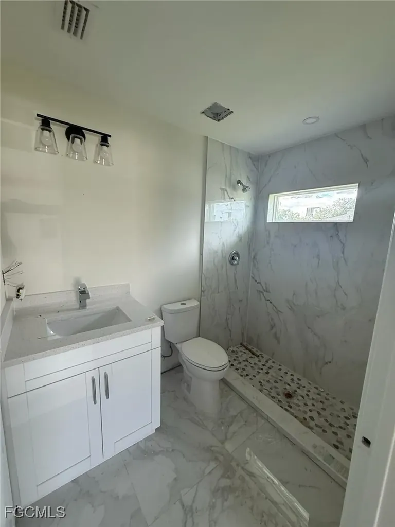 140/142 Gilbert Avenue S Lehigh Acres FL 33973