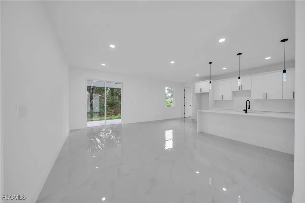 404 W 15th Street Lehigh Acres FL 33972