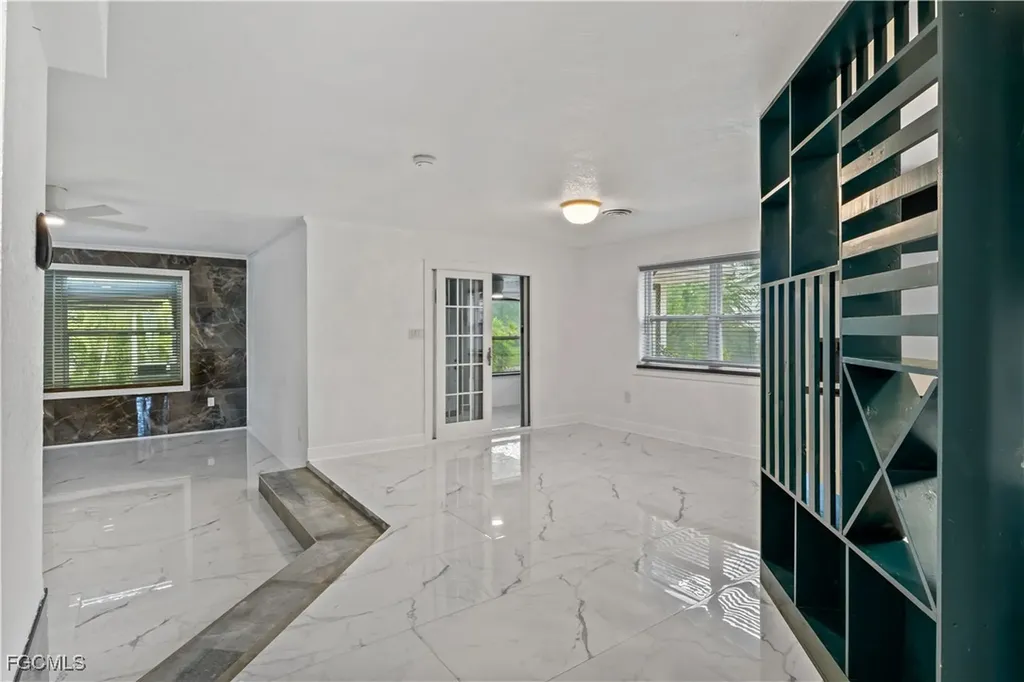 2702 Mcgregor Boulevard Fort Myers FL 33901