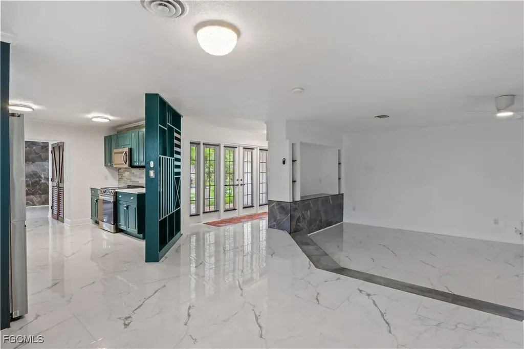 2702 Mcgregor Boulevard Fort Myers FL 33901