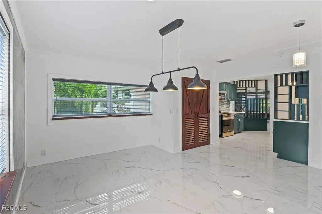 2702 Mcgregor Boulevard Fort Myers FL 33901