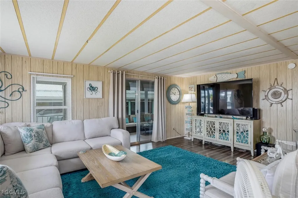 2782 Wedgewood Drive North Fort Myers FL 33917