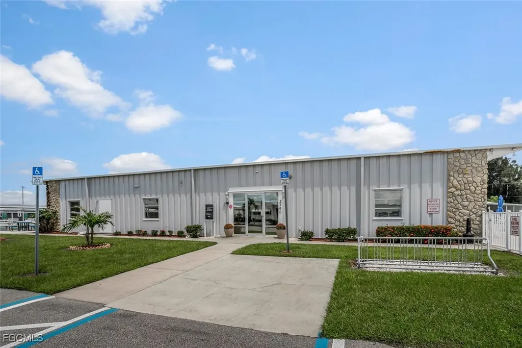 2782 Wedgewood Drive North Fort Myers FL 33917