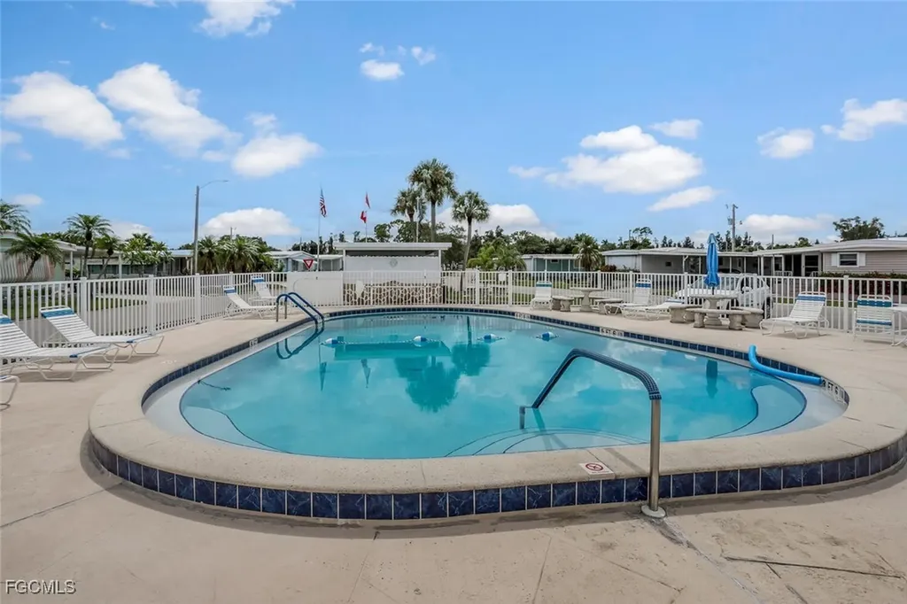 2782 Wedgewood Drive North Fort Myers FL 33917