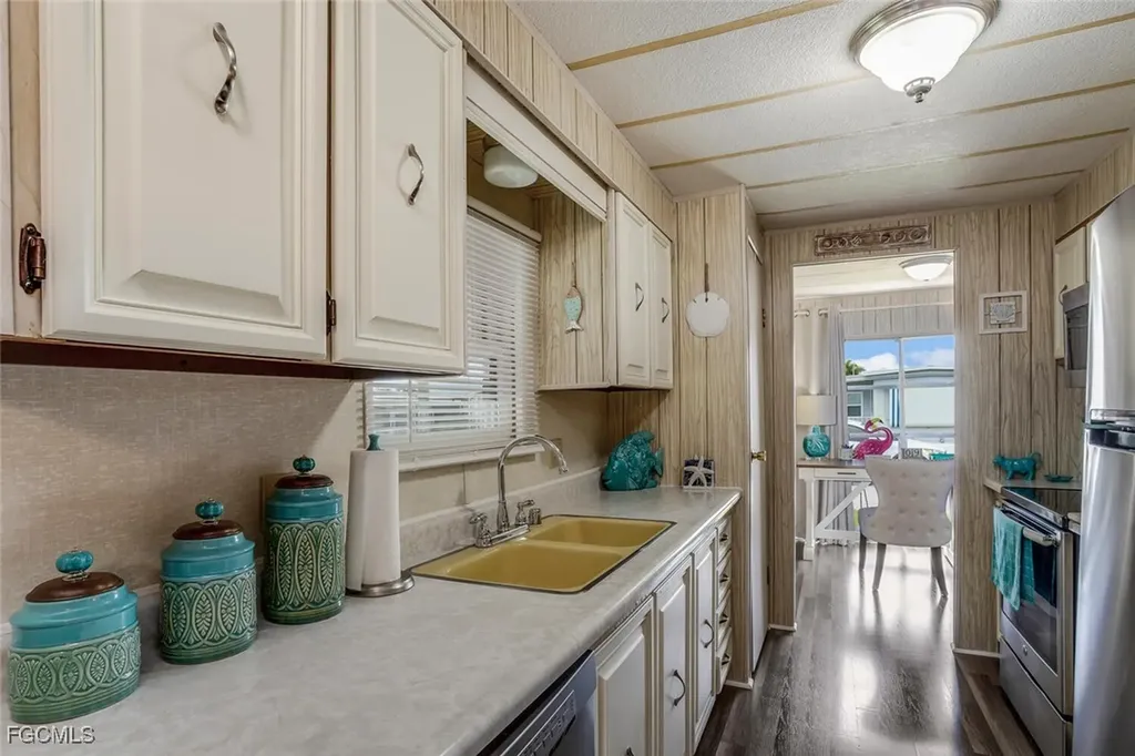 2782 Wedgewood Drive North Fort Myers FL 33917