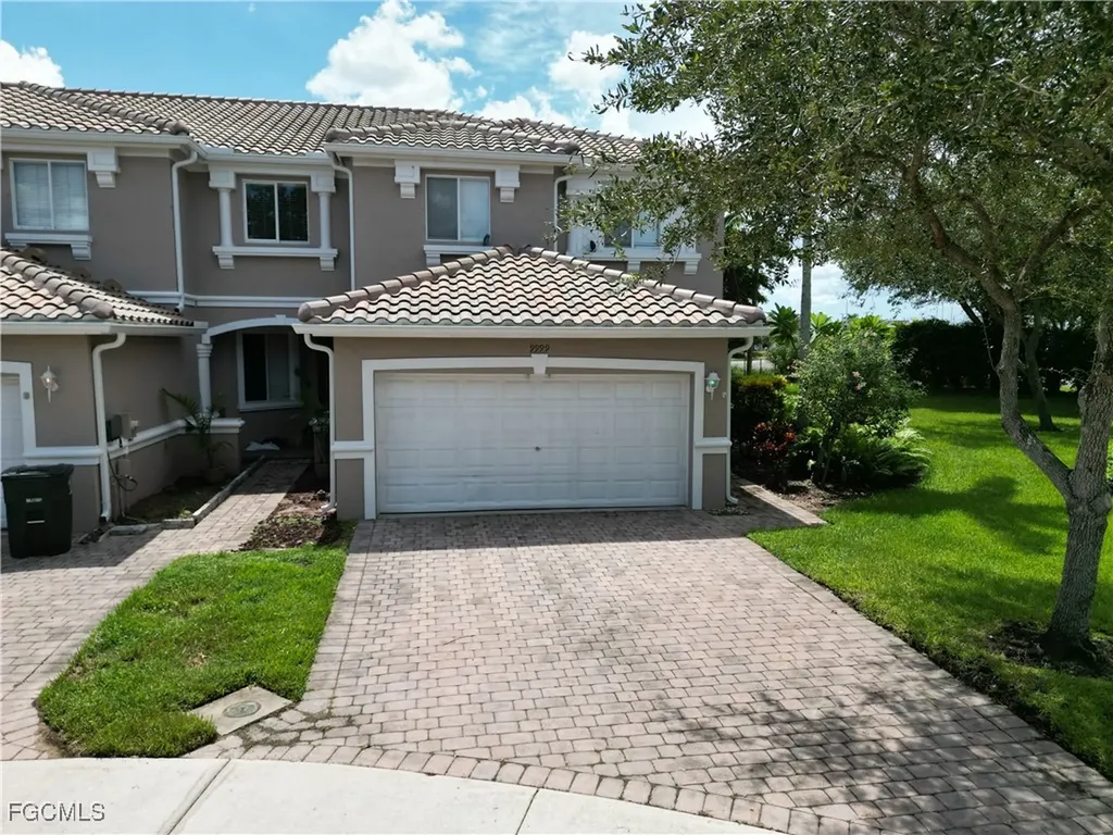 9999 Chiana Circle Fort Myers FL 33905