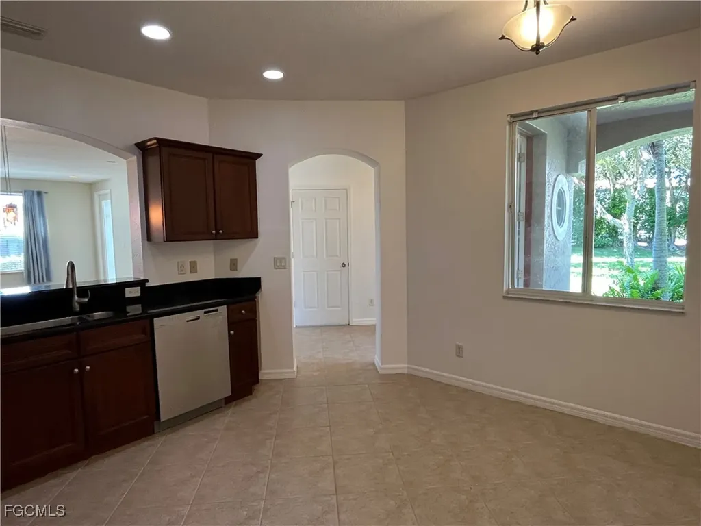 9999 Chiana Circle Fort Myers FL 33905