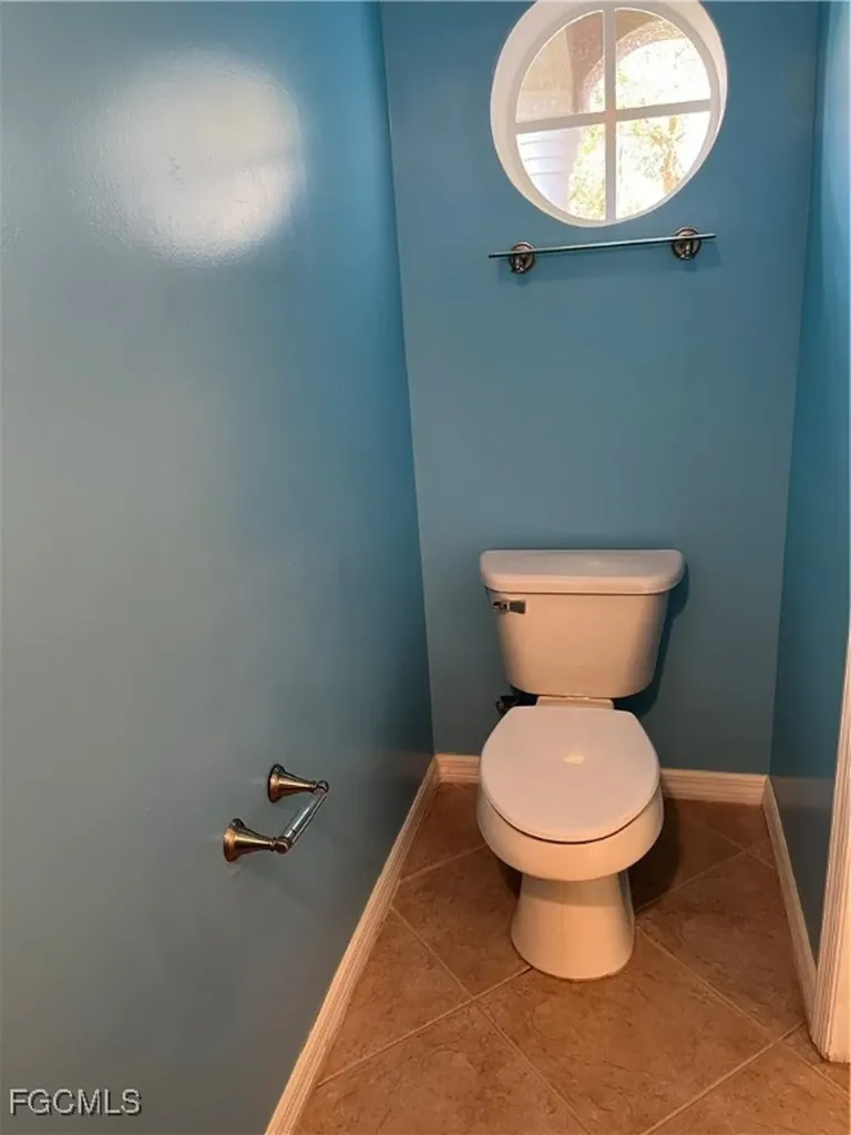 9999 Chiana Circle Fort Myers FL 33905