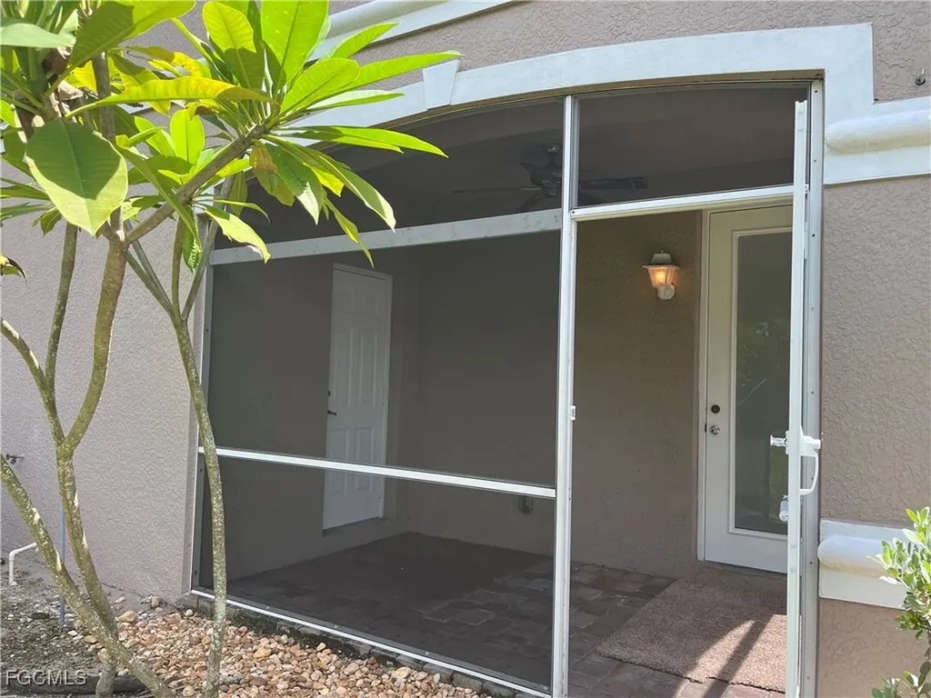 9999 Chiana Circle Fort Myers FL 33905