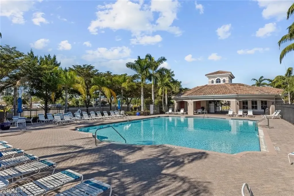 9999 Chiana Circle Fort Myers FL 33905