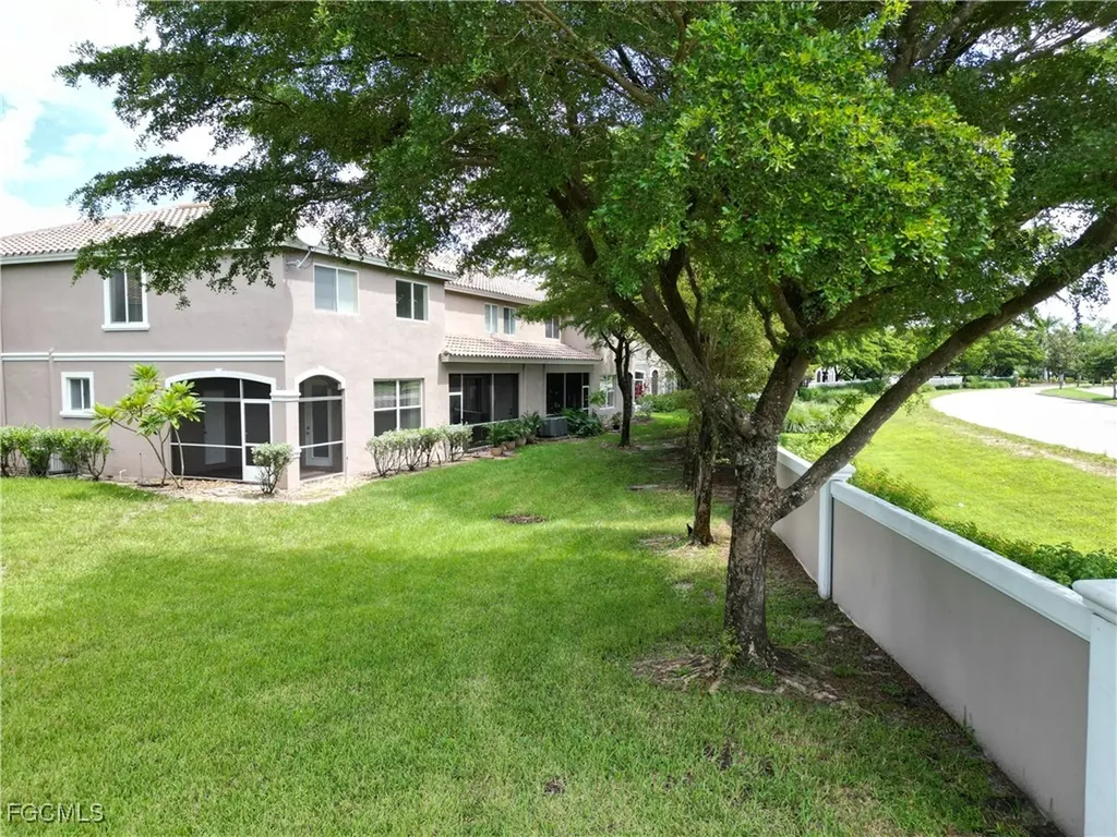 9999 Chiana Circle Fort Myers FL 33905