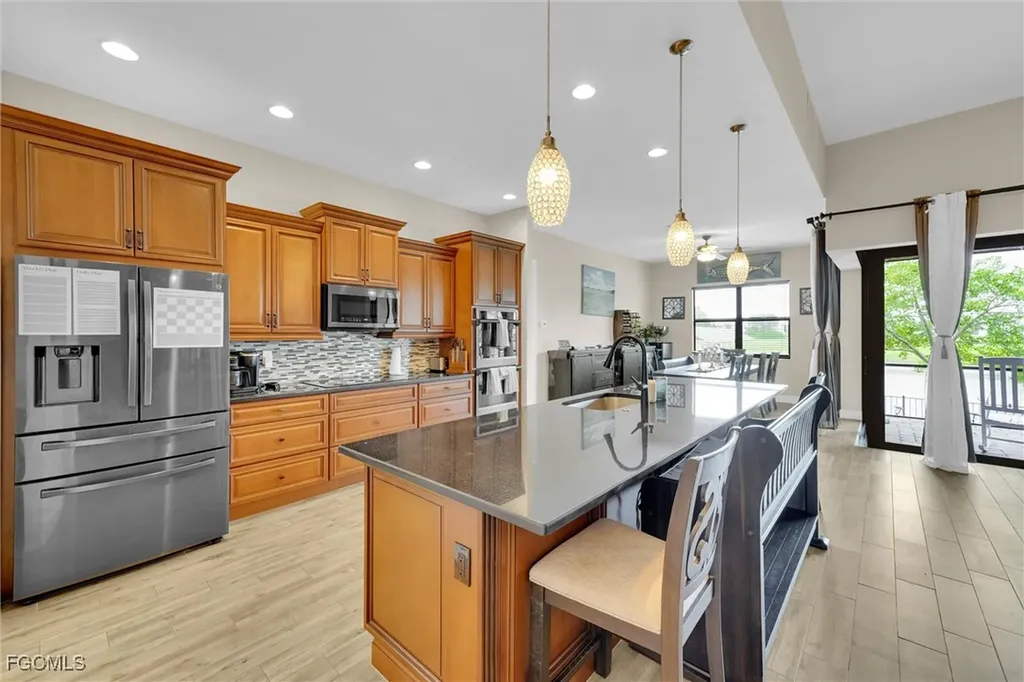 2218 NW 37th Place Cape Coral FL 33993