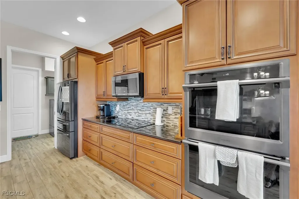 2218 NW 37th Place Cape Coral FL 33993