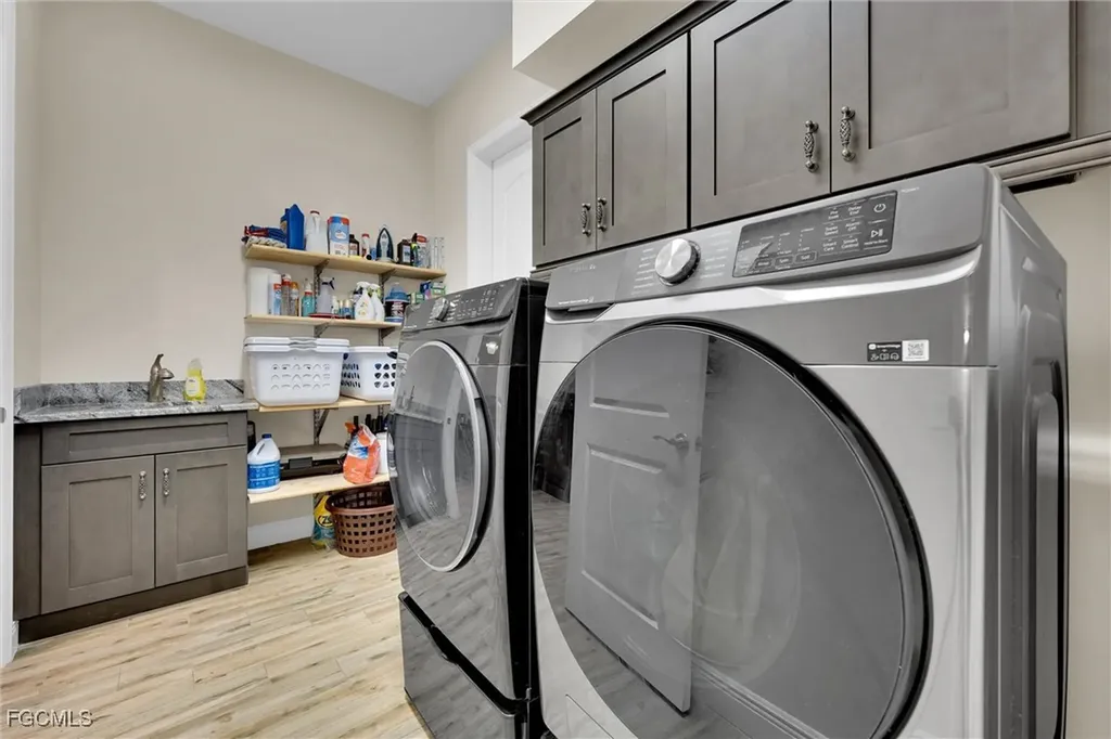 2218 NW 37th Place Cape Coral FL 33993