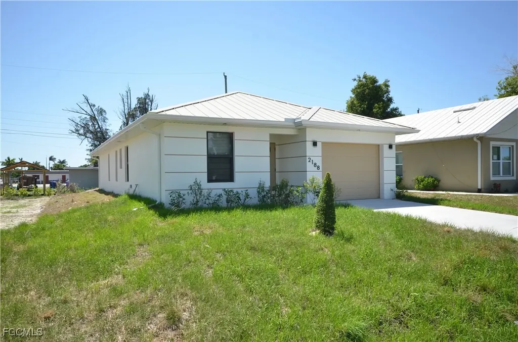 2188 Barker Boulevard Fort Myers FL 33916
