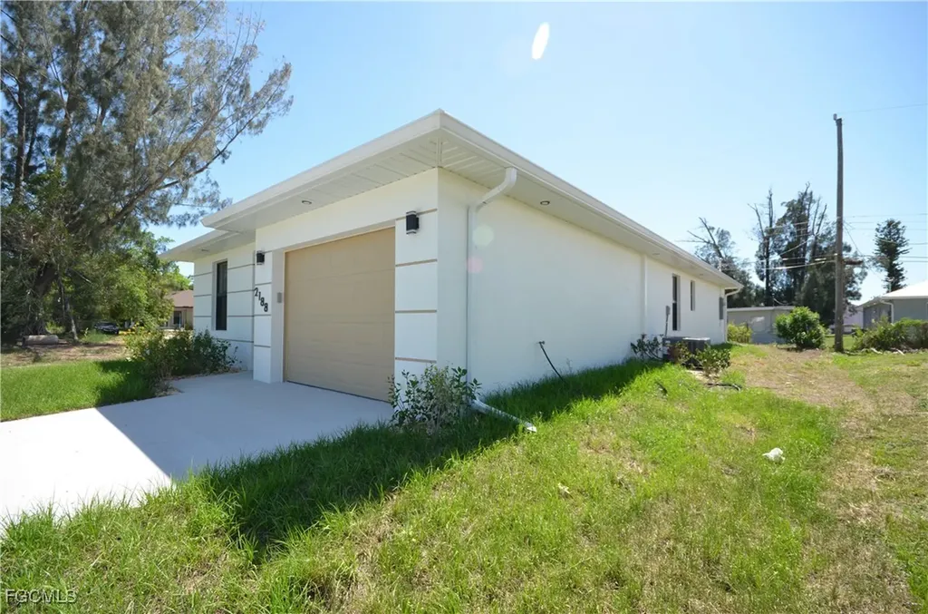 2188 Barker Boulevard Fort Myers FL 33916