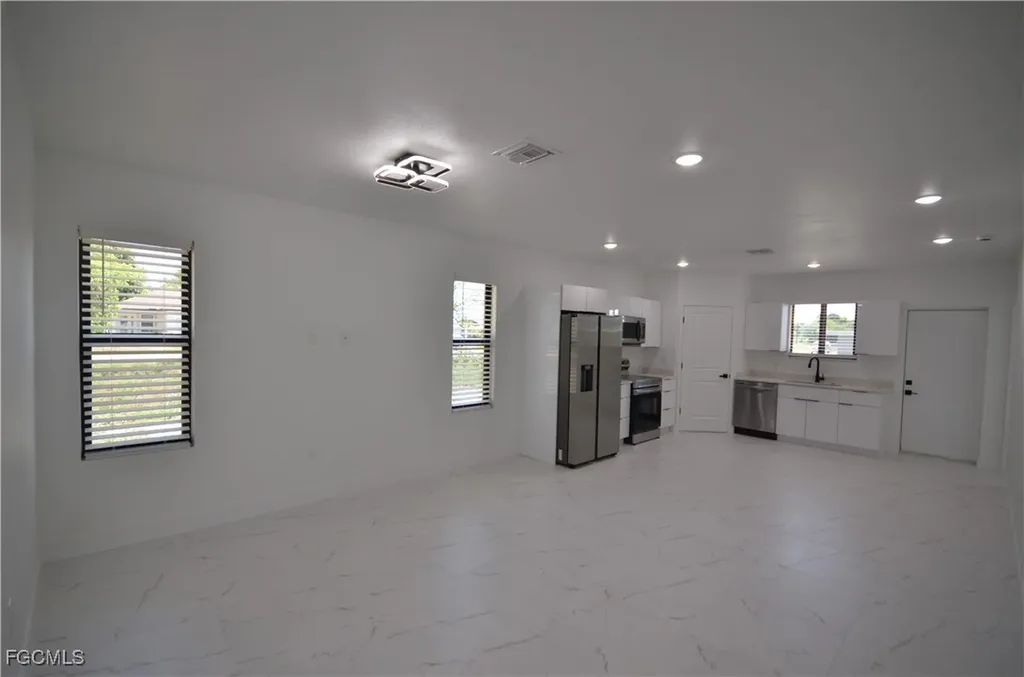 2188 Barker Boulevard Fort Myers FL 33916