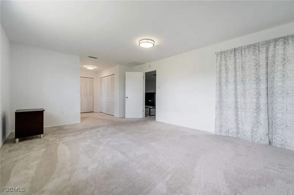 8649 Flores Court Fort Myers FL 33907