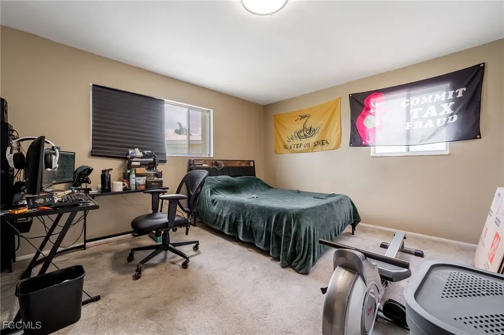 8649 Flores Court Fort Myers FL 33907