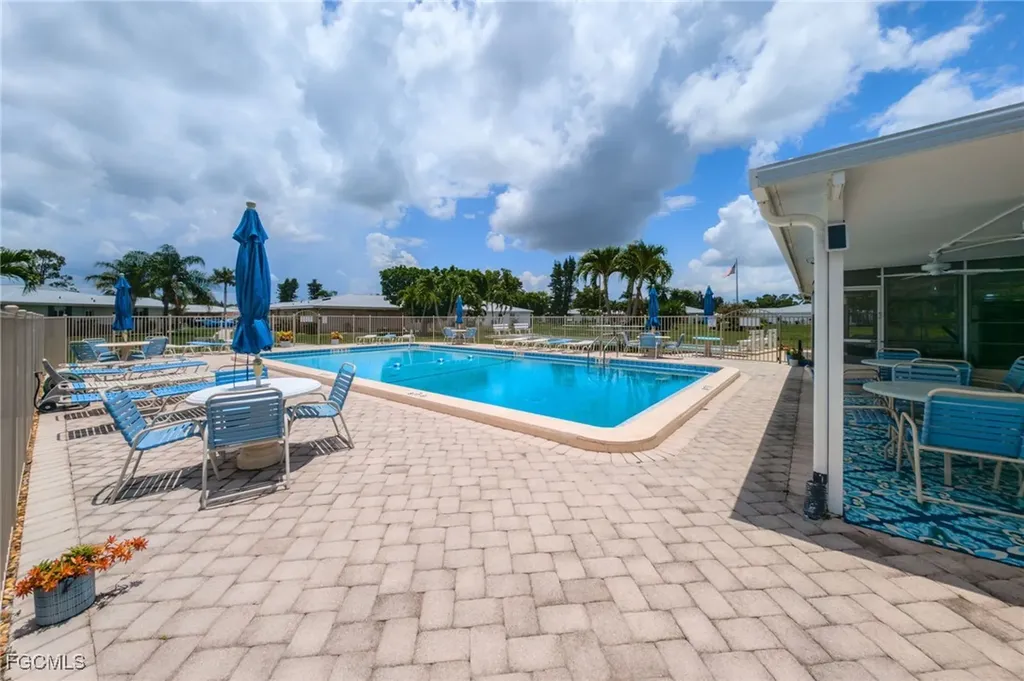 8649 Flores Court Fort Myers FL 33907