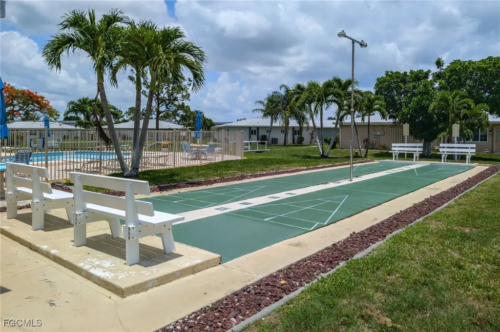 8649 Flores Court Fort Myers FL 33907