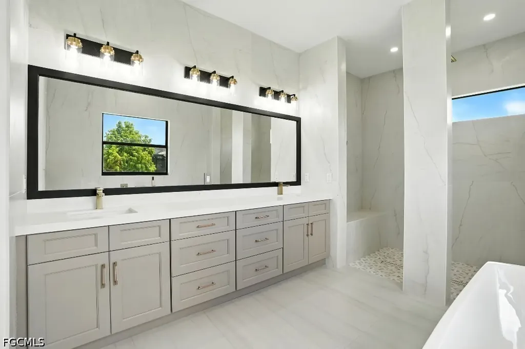 11853 Princess Grace Court Cape Coral FL 33991