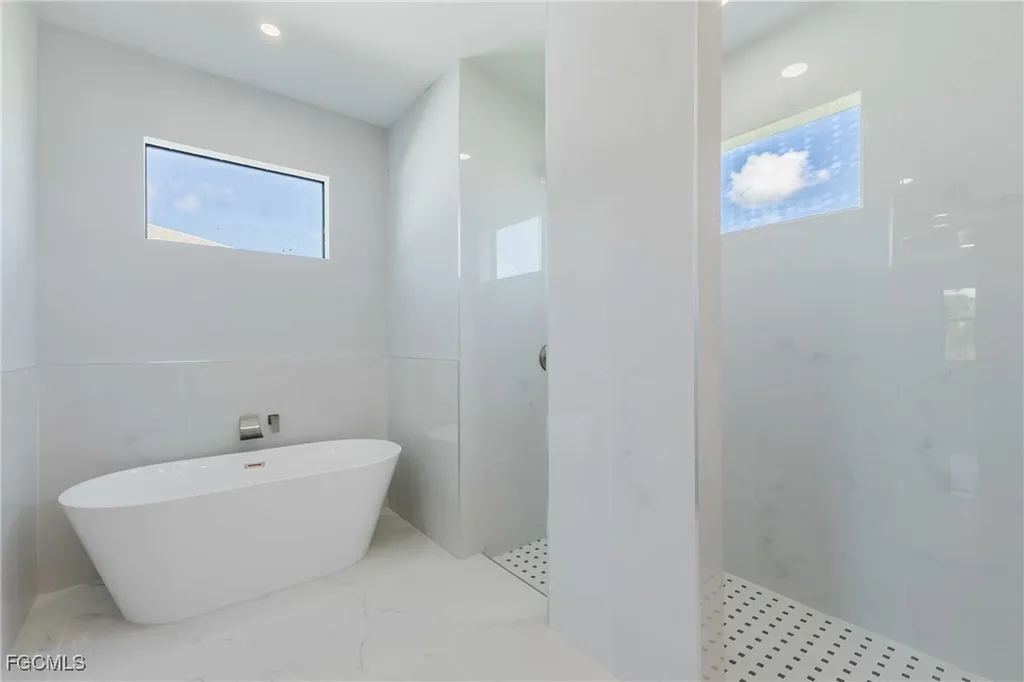 1726 NW 20th Terrace Cape Coral FL 33993