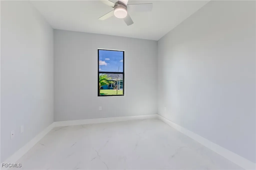 1726 NW 20th Terrace Cape Coral FL 33993