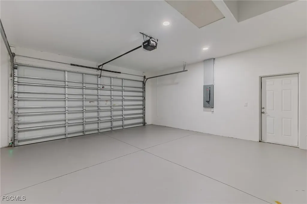 1726 NW 20th Terrace Cape Coral FL 33993