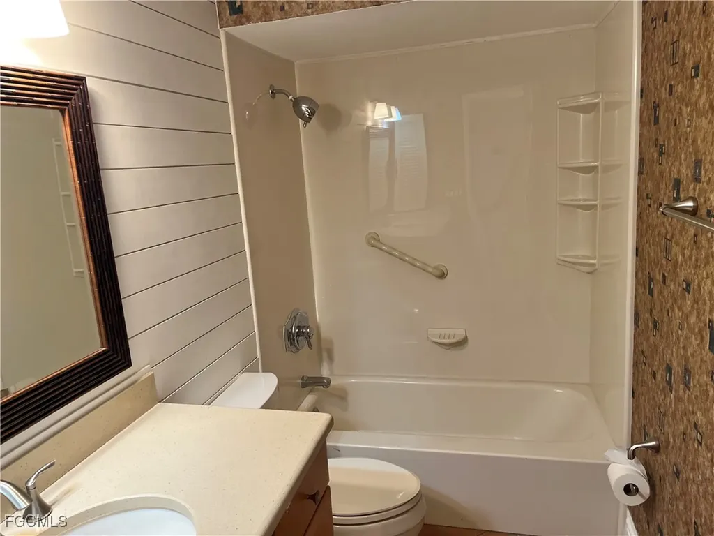 1359 Myerlee Country Club Boulevard Fort Myers FL 33919