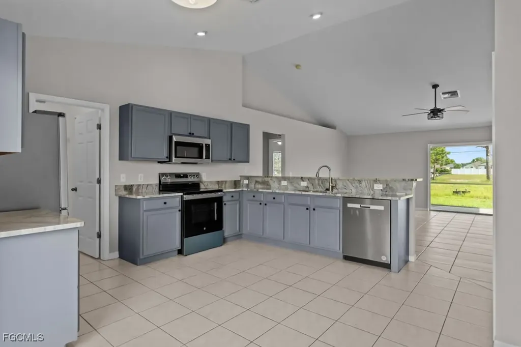 2321 NW 25th Terrace Cape Coral FL 33993