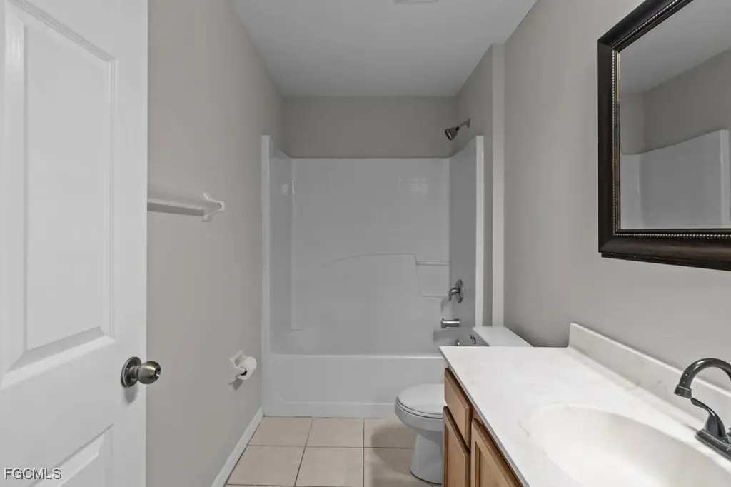 2321 NW 25th Terrace Cape Coral FL 33993