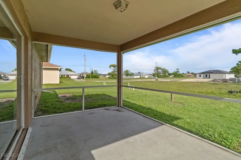 2321 NW 25th Terrace Cape Coral FL 33993