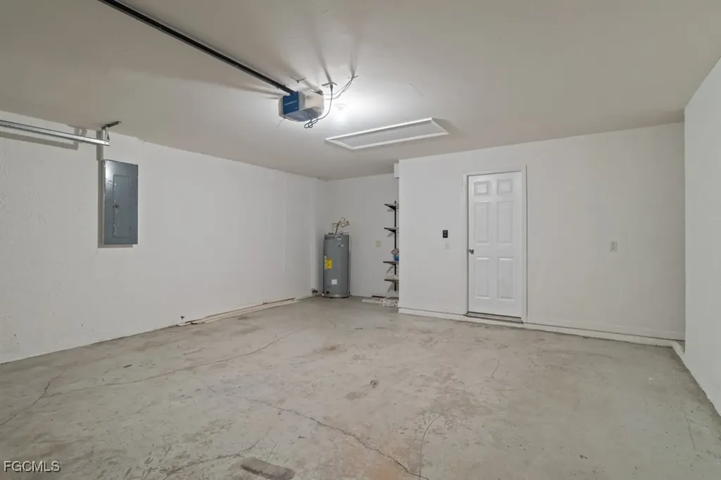 2321 NW 25th Terrace Cape Coral FL 33993