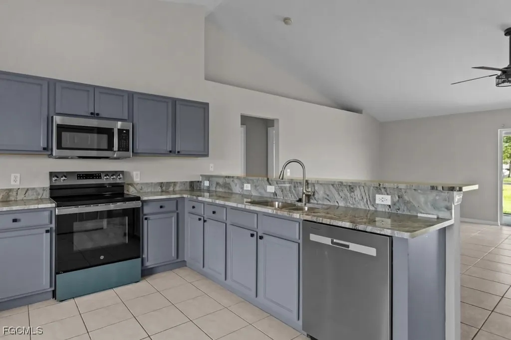 2321 NW 25th Terrace Cape Coral FL 33993