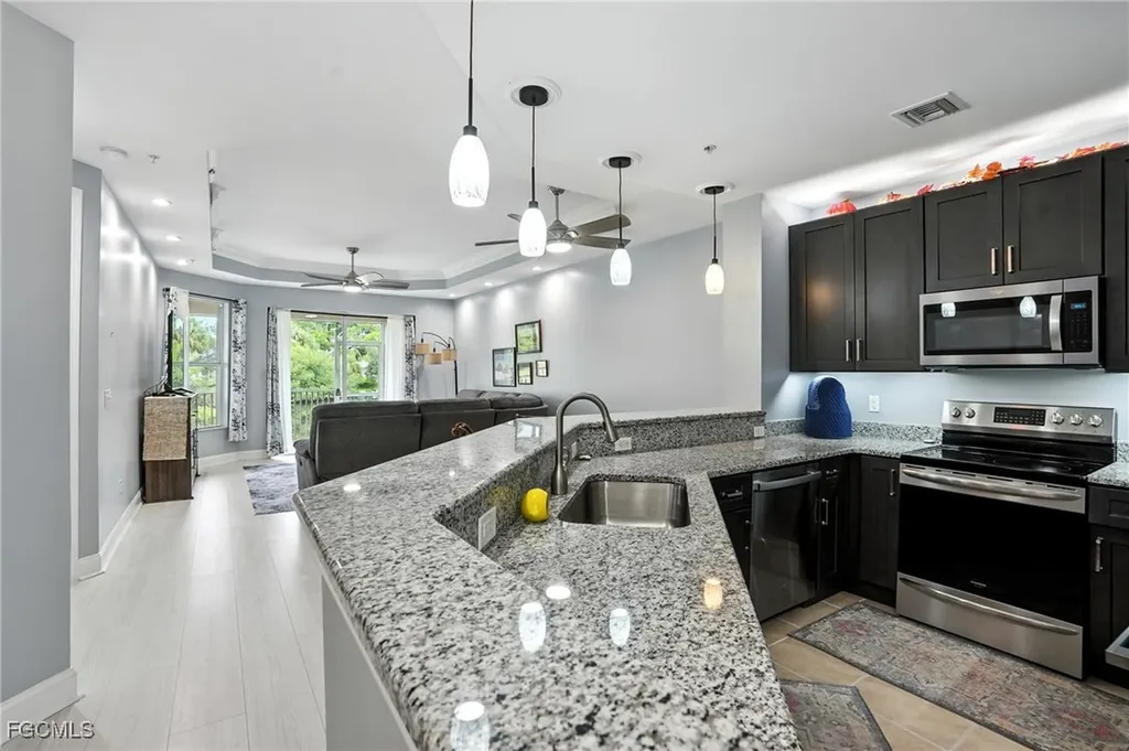 15256 Riverbend Boulevard North Fort Myers FL 33917