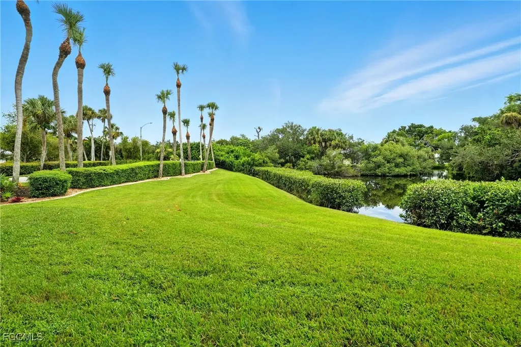 15256 Riverbend Boulevard North Fort Myers FL 33917