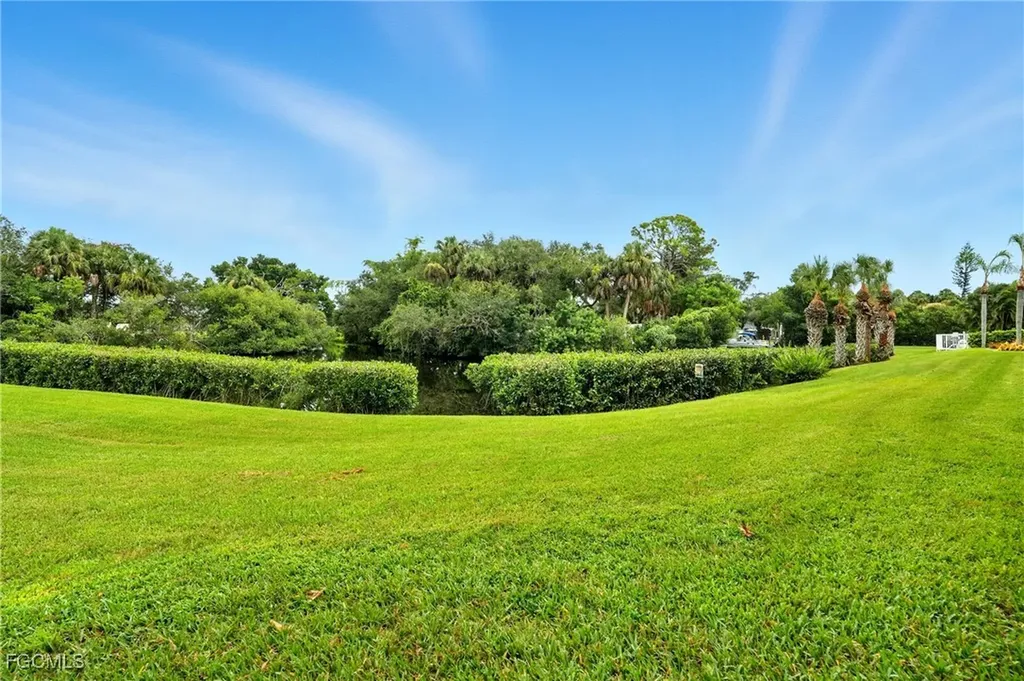 15256 Riverbend Boulevard North Fort Myers FL 33917