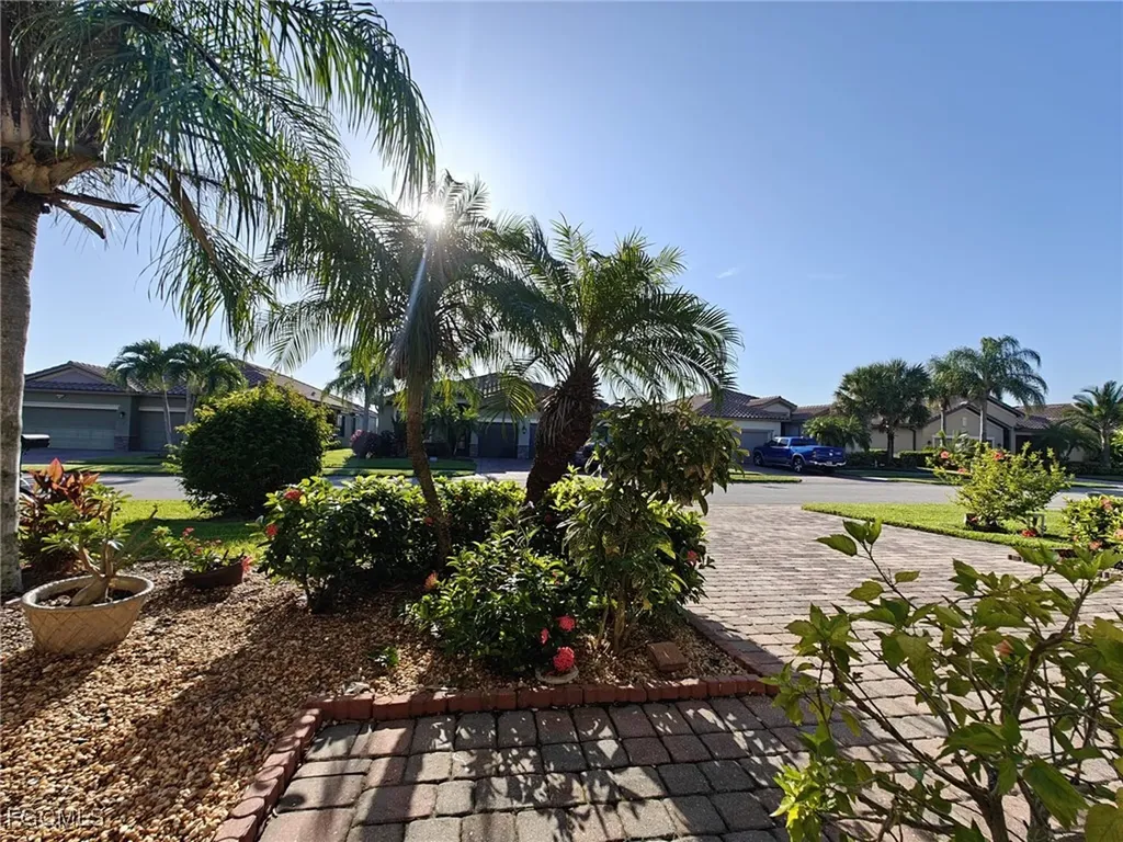 2772 Via Piazza Loop Fort Myers FL 33905
