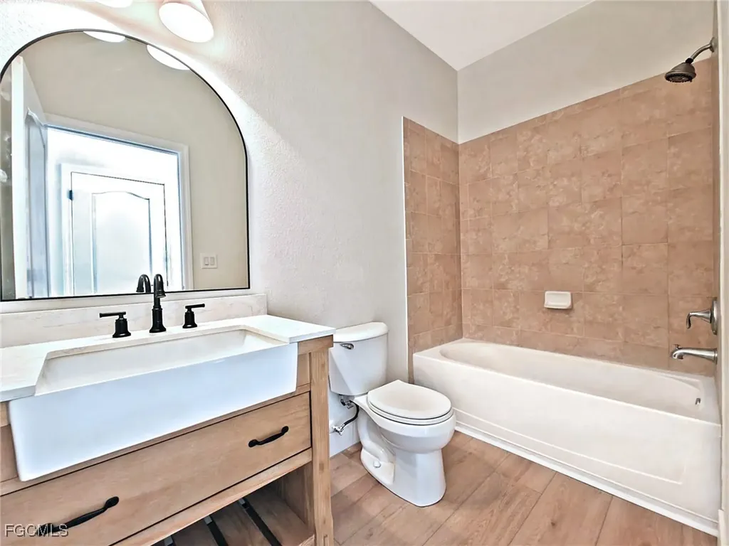 2772 Via Piazza Loop Fort Myers FL 33905