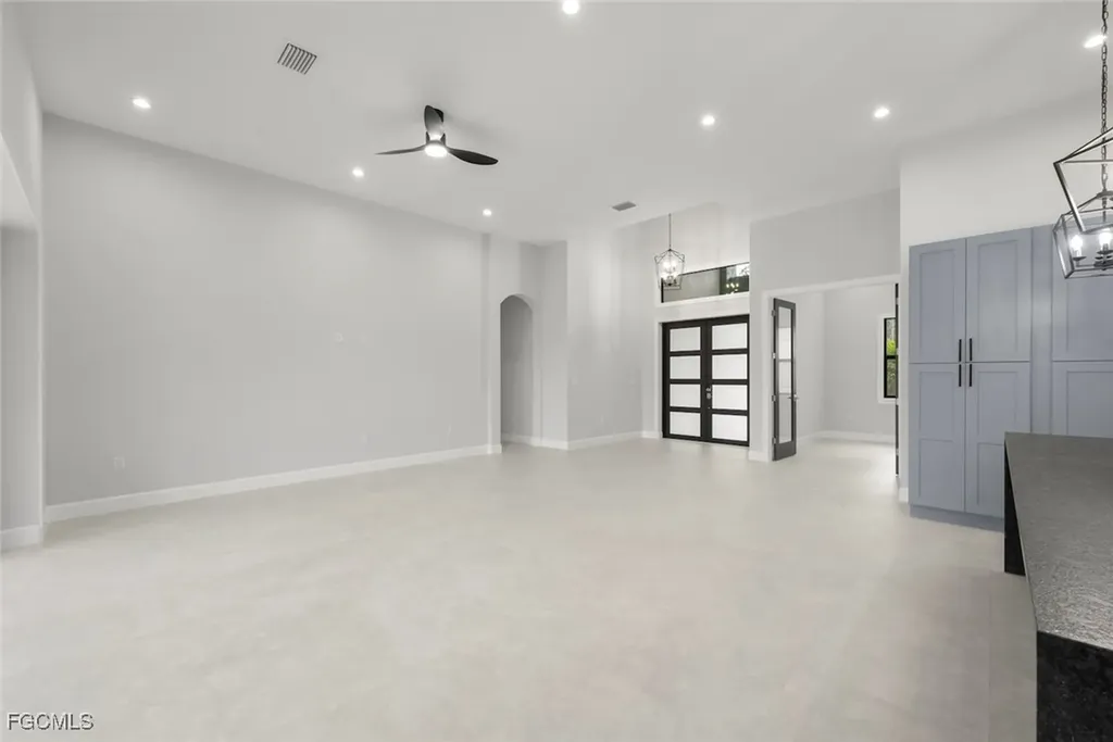 2481 24th Avenue NE Naples FL 34120