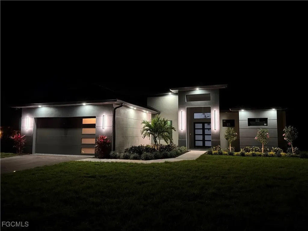 2481 24th Avenue NE Naples FL 34120