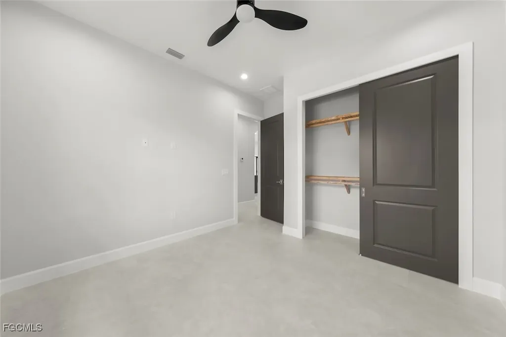 2481 24th Avenue NE Naples FL 34120