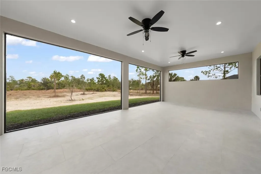 2481 24th Avenue NE Naples FL 34120