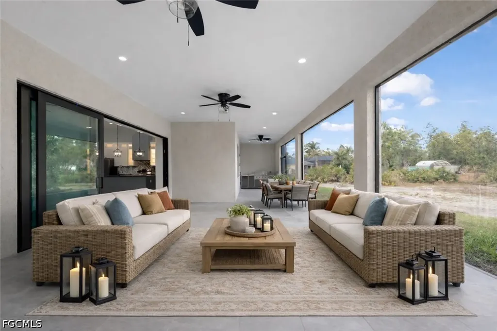2481 24th Avenue NE Naples FL 34120